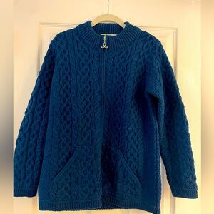 Aran Crafts 100% Merino Wool NWOT zip-up sweater